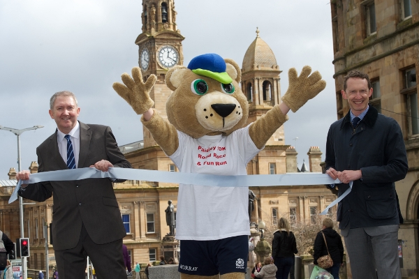 Launch photo Paisley 10k (600x400)